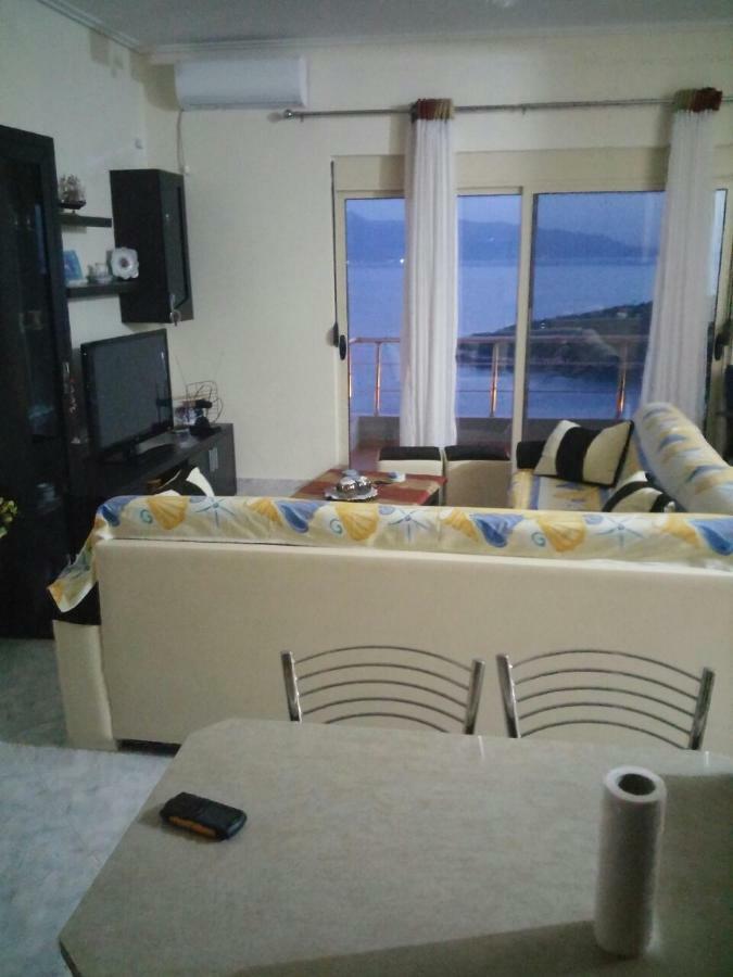 Cozy sea apartment Sarandë Exterior foto